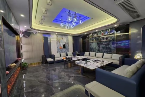 信阳夜场酒吧KTV兼职招聘,干半年就有豪车豪房